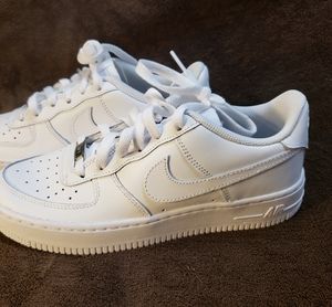 Youth Nike AF1'S size 05.5